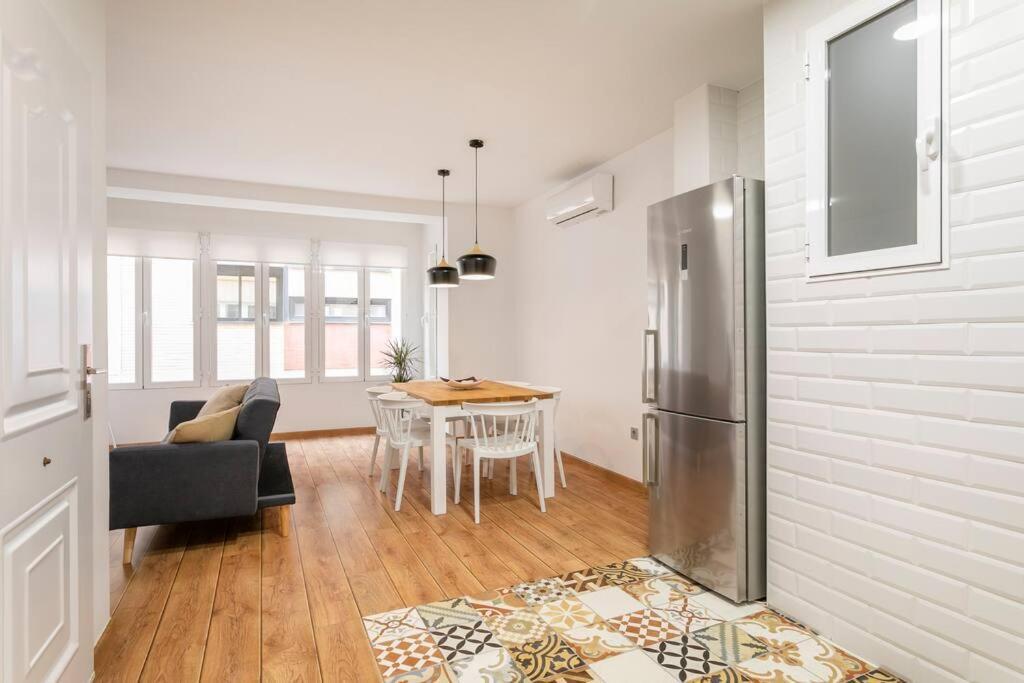Cozy Apartment City Center Alicante Eksteriør bilde